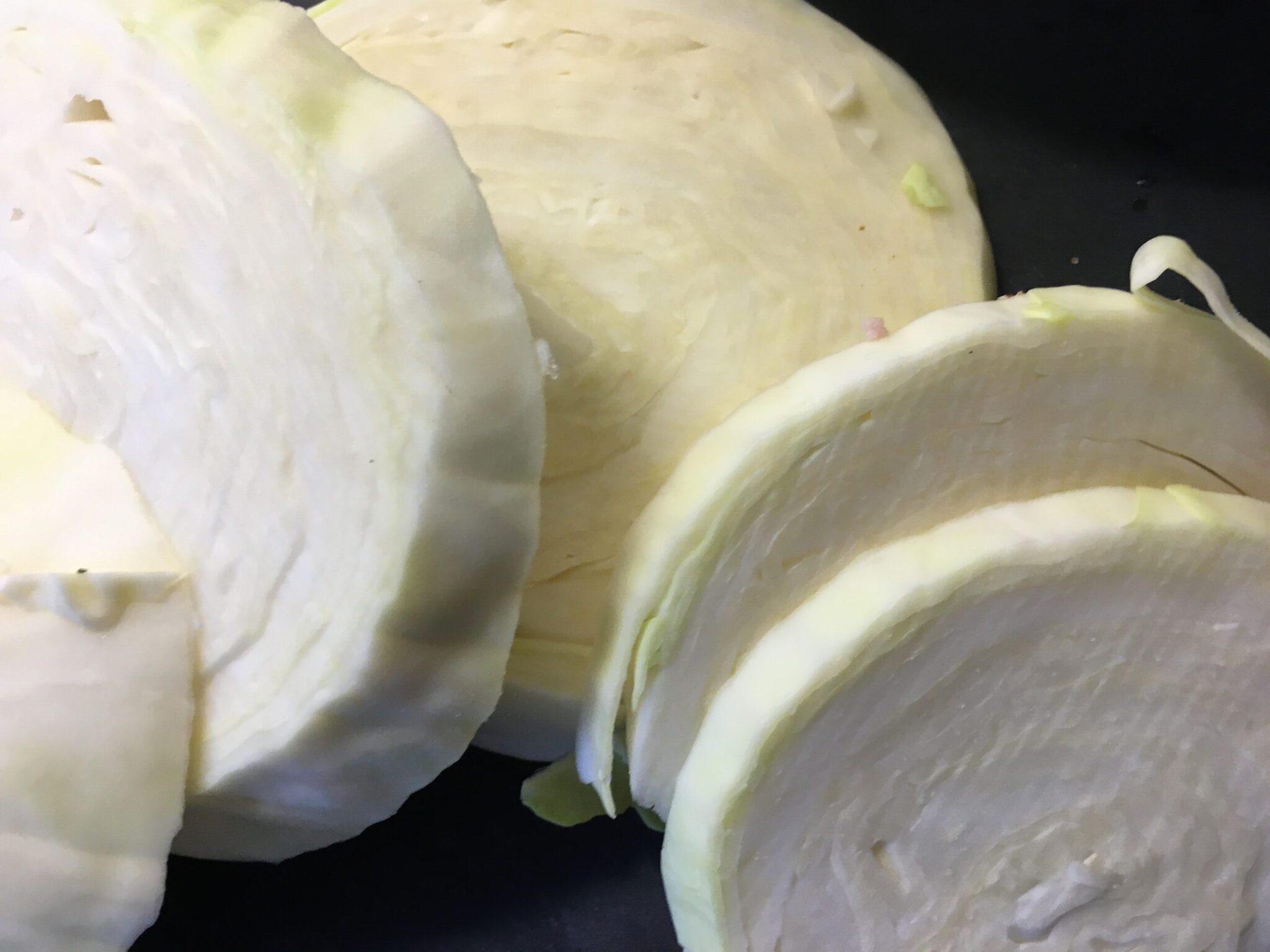 Weißkohltopf mit Schweinefleisch – brunkål med svinekødbrunk – Den ...